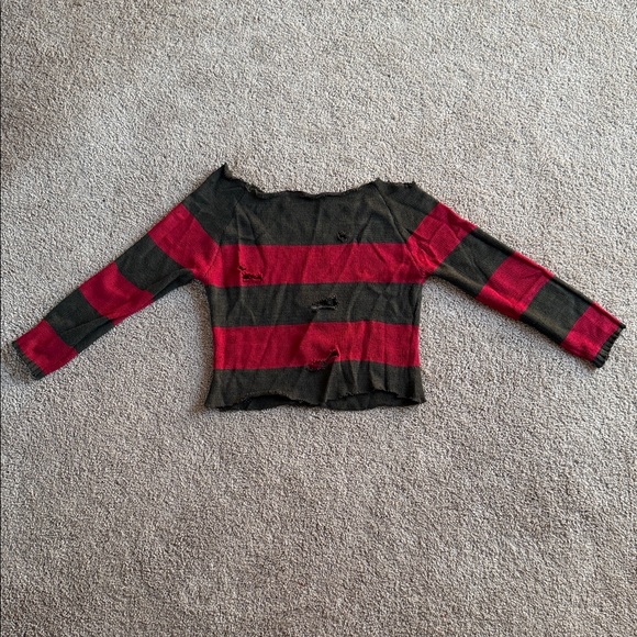 Freddy Krueger Red and green Striped quarter sleeve sweater - Picture 1 of 4